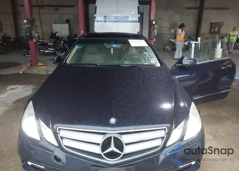 2011 Mercedes-Benz E 350 from USA, damaged, VIN WDDKJ5GB6BF081103